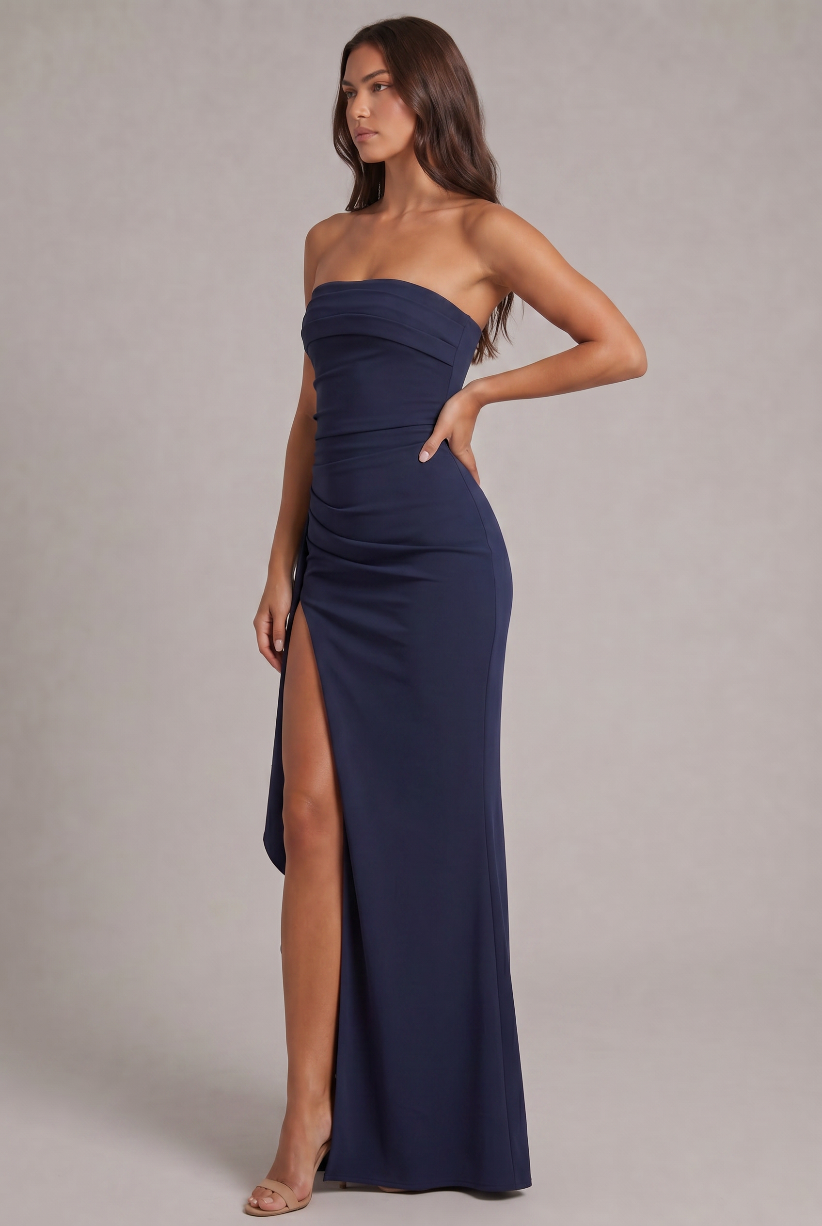 Michelle Suknia Maxi Noor Laurent