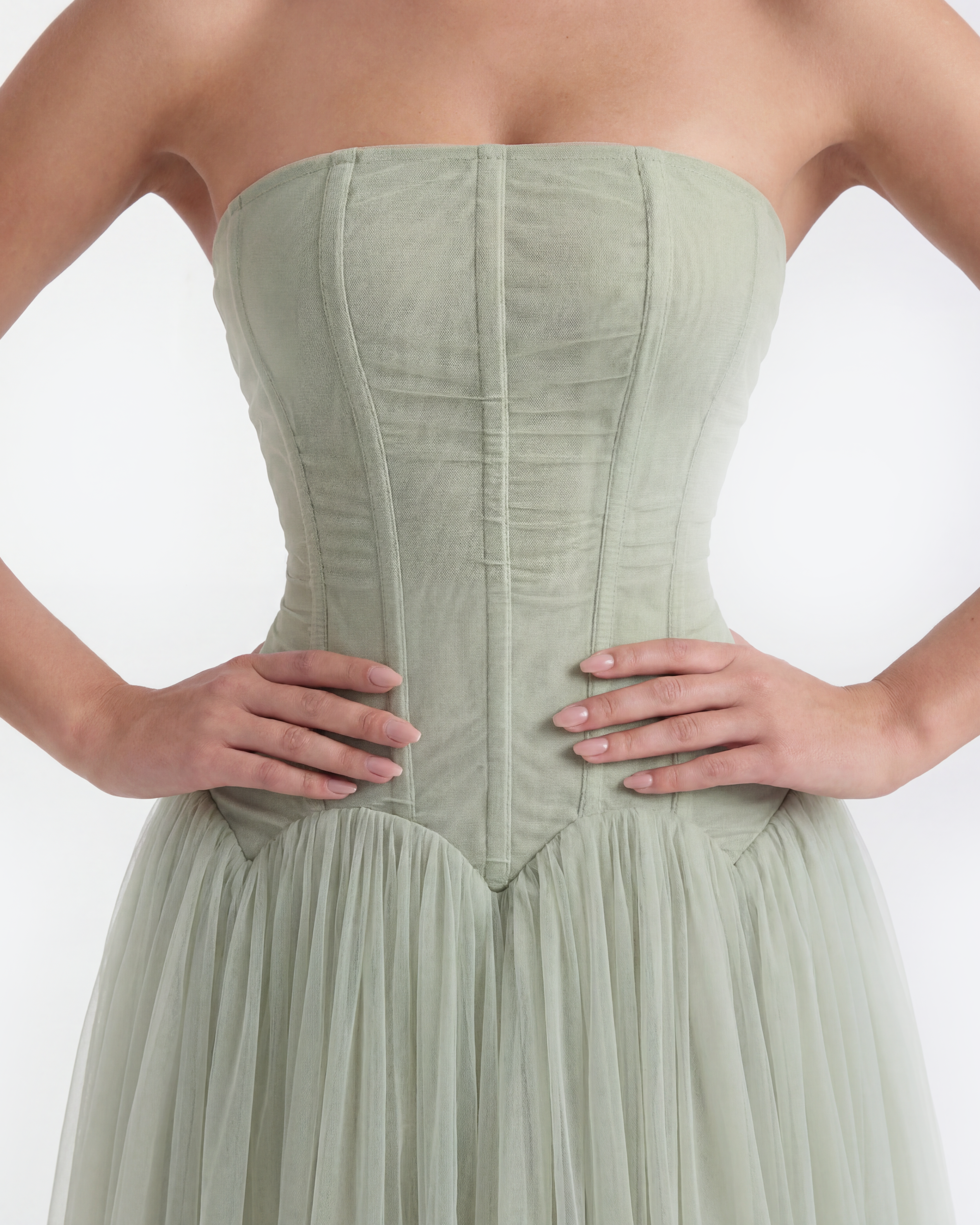Vestido largo palabra de honor con corsé Noor Laurent