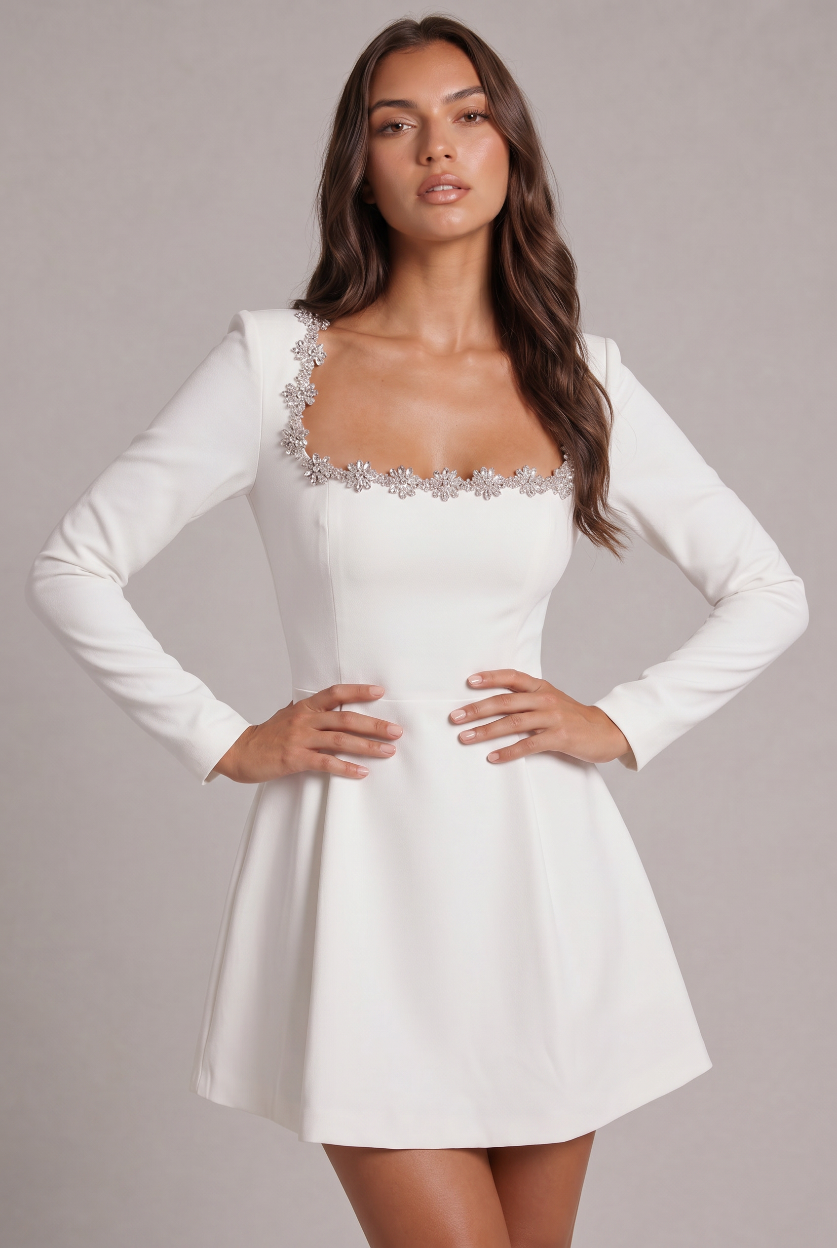 Jolie Sukienka Mini Noor Laurent