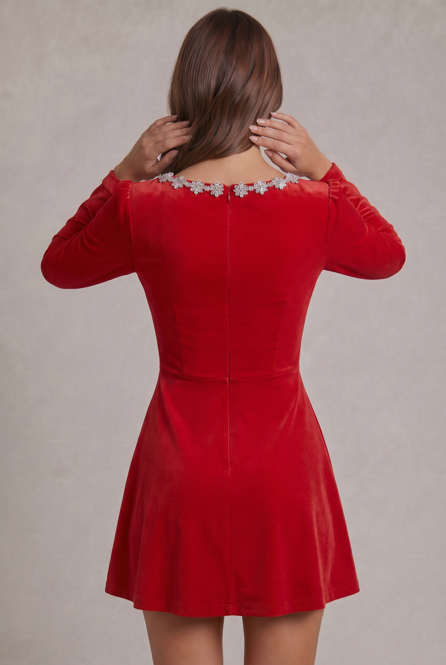Jolie Sukienka Mini Noor Laurent
