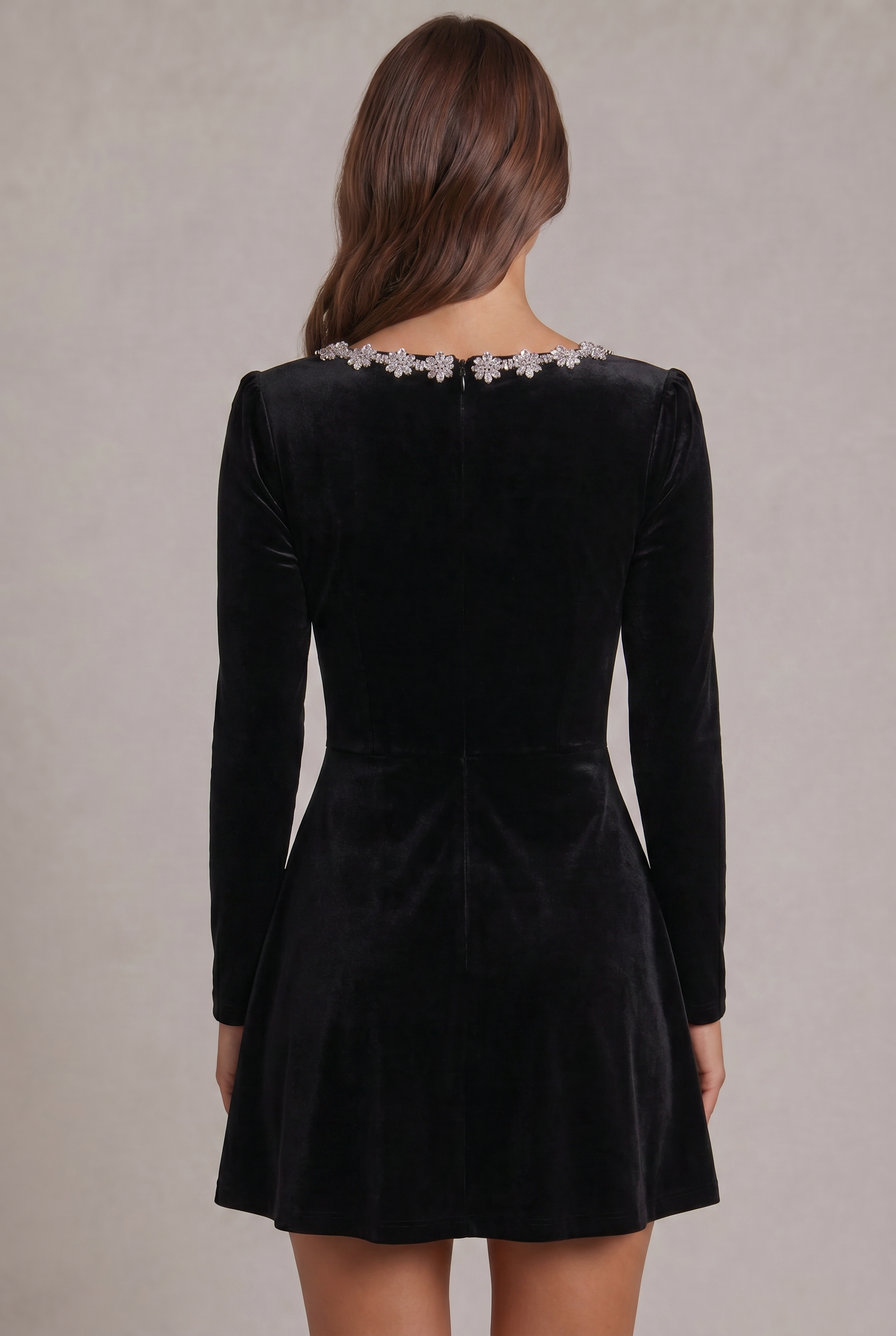 Jolie Sukienka Mini Noor Laurent